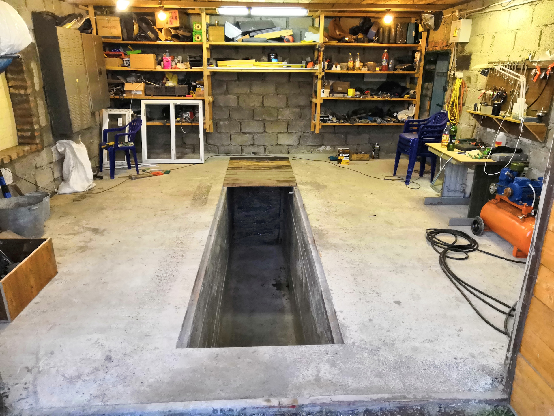 Как сделать гидроизоляцию фундамента гаража